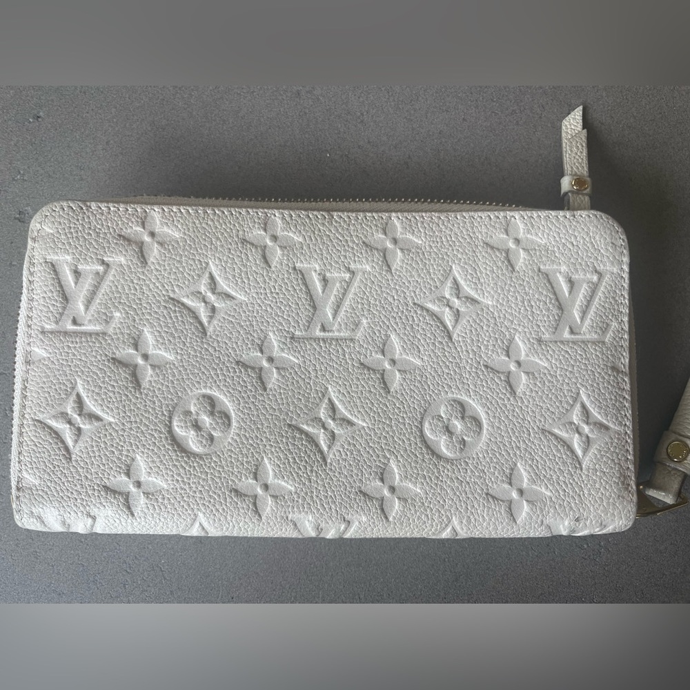 Louis Vuitton Monogram Empreinte  Leather Zippy  Wallet